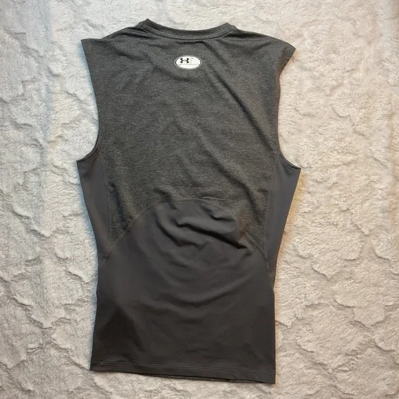 Under Armour HeatGear Compression Sleeveless Shirt Athletic Tank Top Medium - Picture 6 of 6